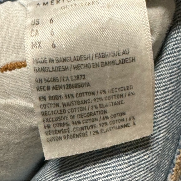 NWT American Eagle Distressed Mom Short Comfort Stretch Waistband 6 - Picture 6 of 11